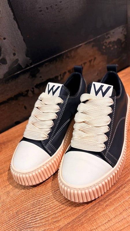 SNEAKERS HARBOR