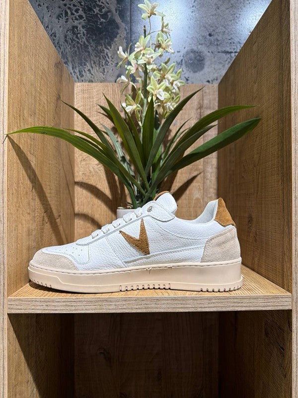 SNEAKERS IRON