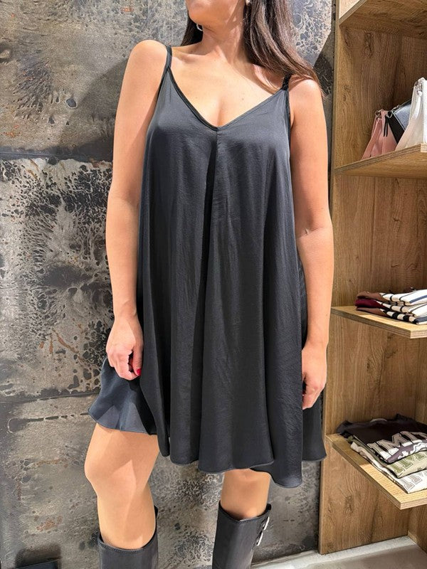 DRESS BARBIE