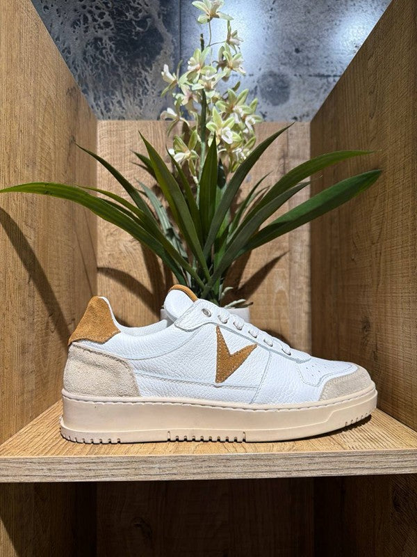 SNEAKERS IRON
