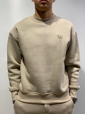 E9F5A3947231858F376C8C83BDBDE545_ Essential round