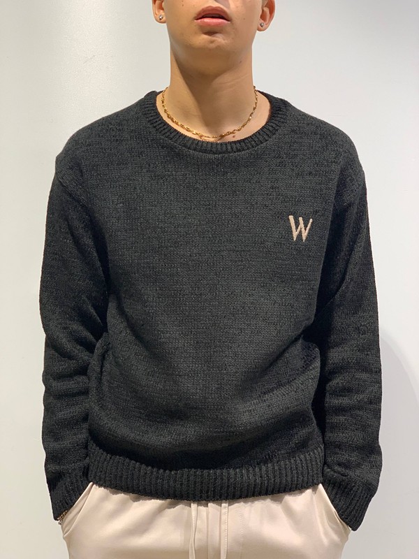 Logo sweater